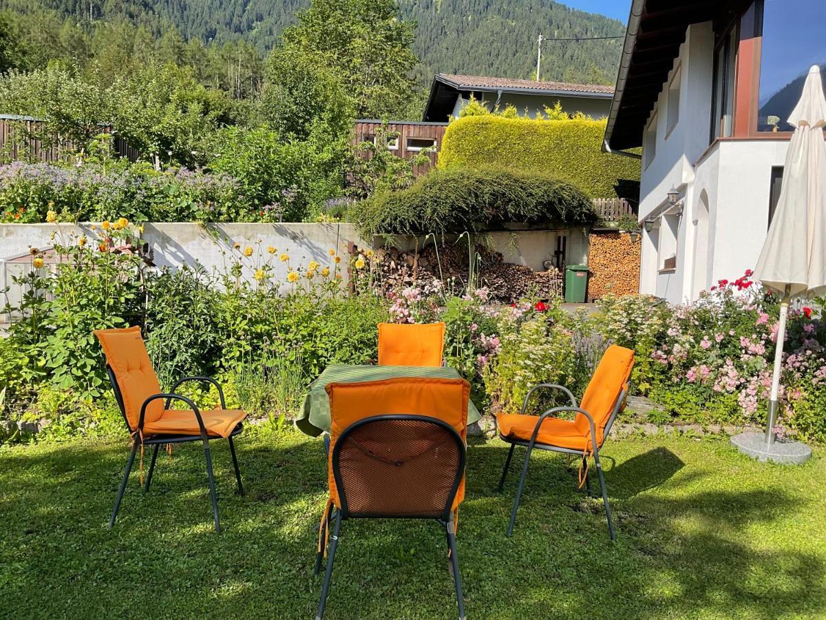 Double Room With A Kitchenette And Private Bathroom In A Beautiful Surrounding Sautens Kültér fotó